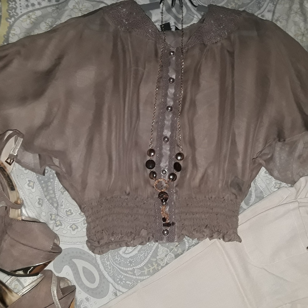Top - Picture 2 of 4